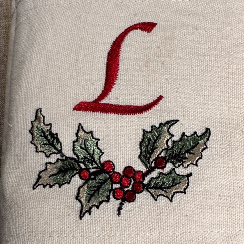 2 Avanti Cream\Ivory Christmas Hand Towels with Red Monogram and Holly -QUALITY- - Picture 3 of 5